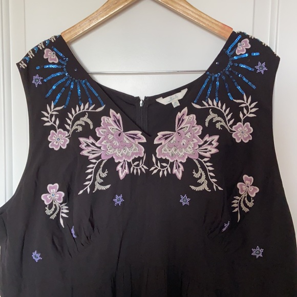 ModCloth (4X) embroidered dress - Picture 2 of 7
